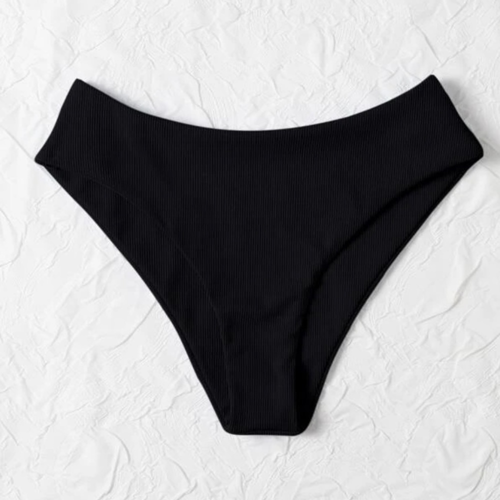 Ribbed black bikini bottom